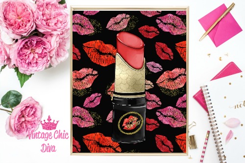 betsey johnson lipstick bag